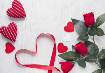 Here are 12 Dates Better Than Dinner And A Movie. Number 8 is so cool!