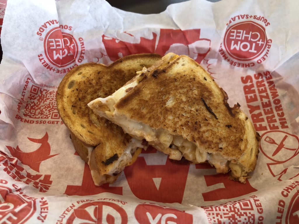grilled_mac_and_cheese_tom_chee